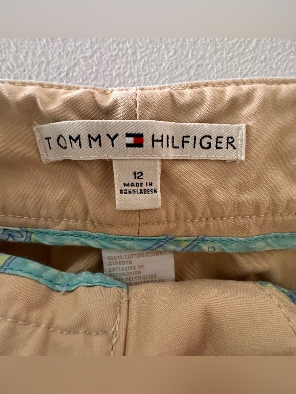 Tommy Hilfiger Wide Leg Pants in Beige with Light Blue Waistband - Picture 7 of 9